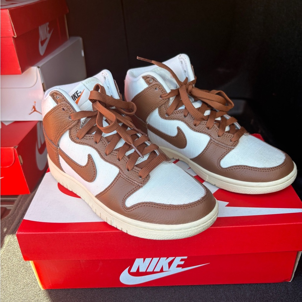 Nike Women's Brown and White Sneakers